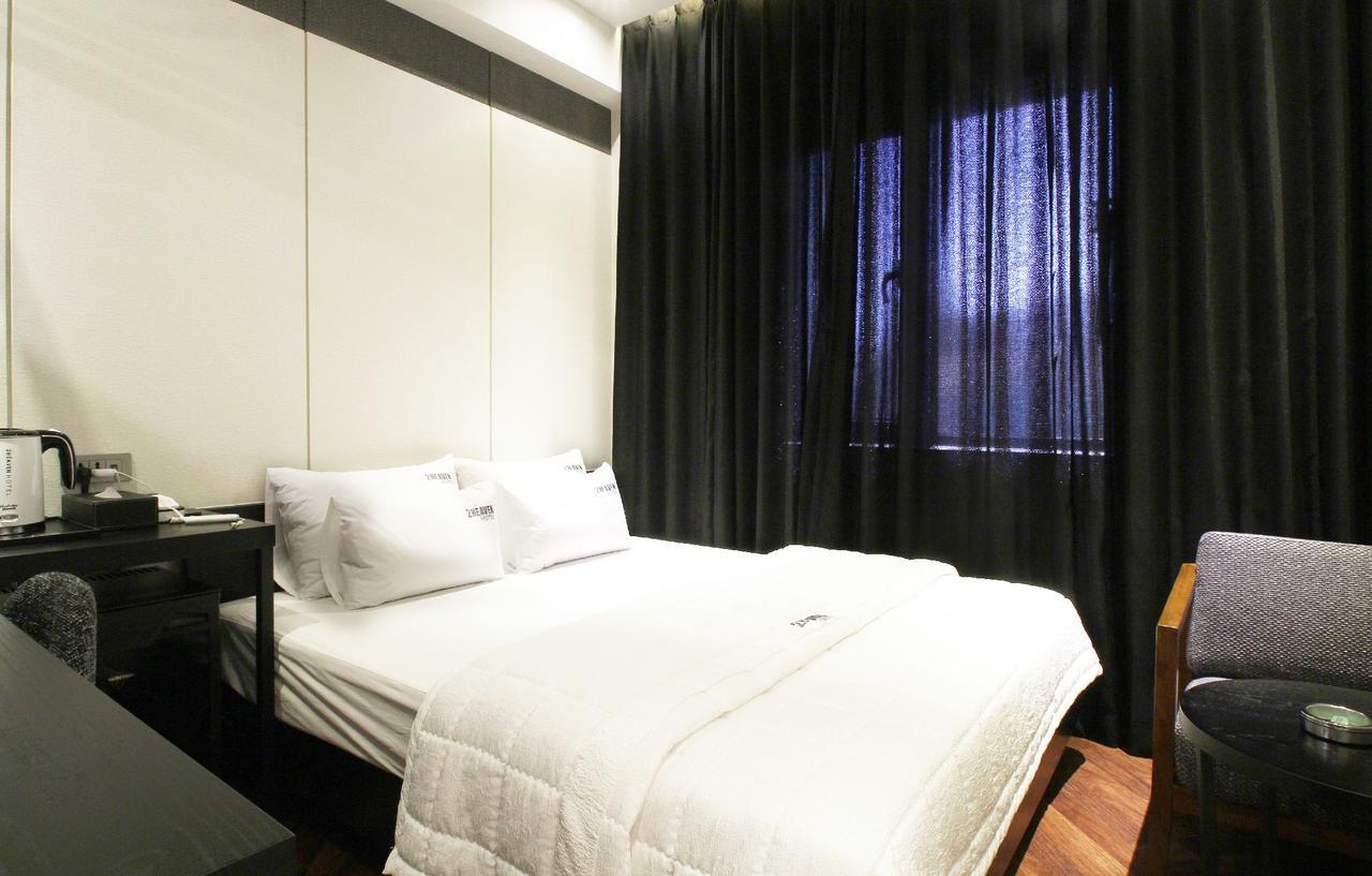 Toheaven Hotel Gaya Theme Park Gimhae Buitenkant foto